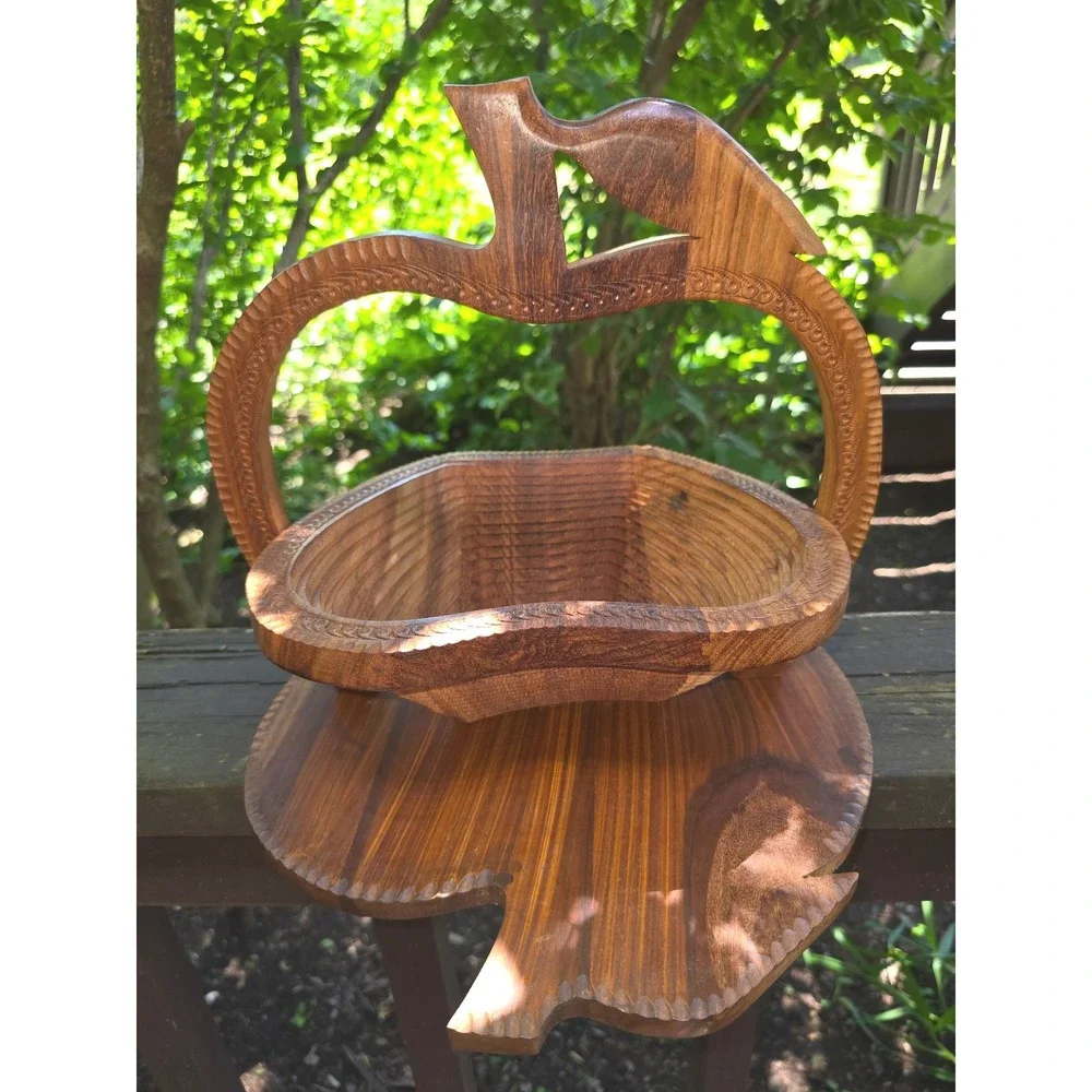 Vintage‎ Hand-Carved Collapsible Wooden Apple Fruit Basket & Trivet